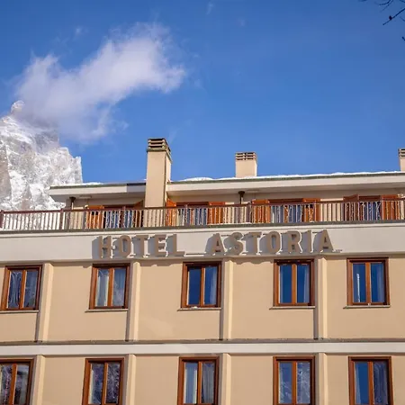 Astoria 3*