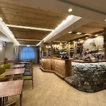Astoria 3*