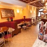 Astoria 3*