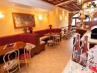 Astoria 3*